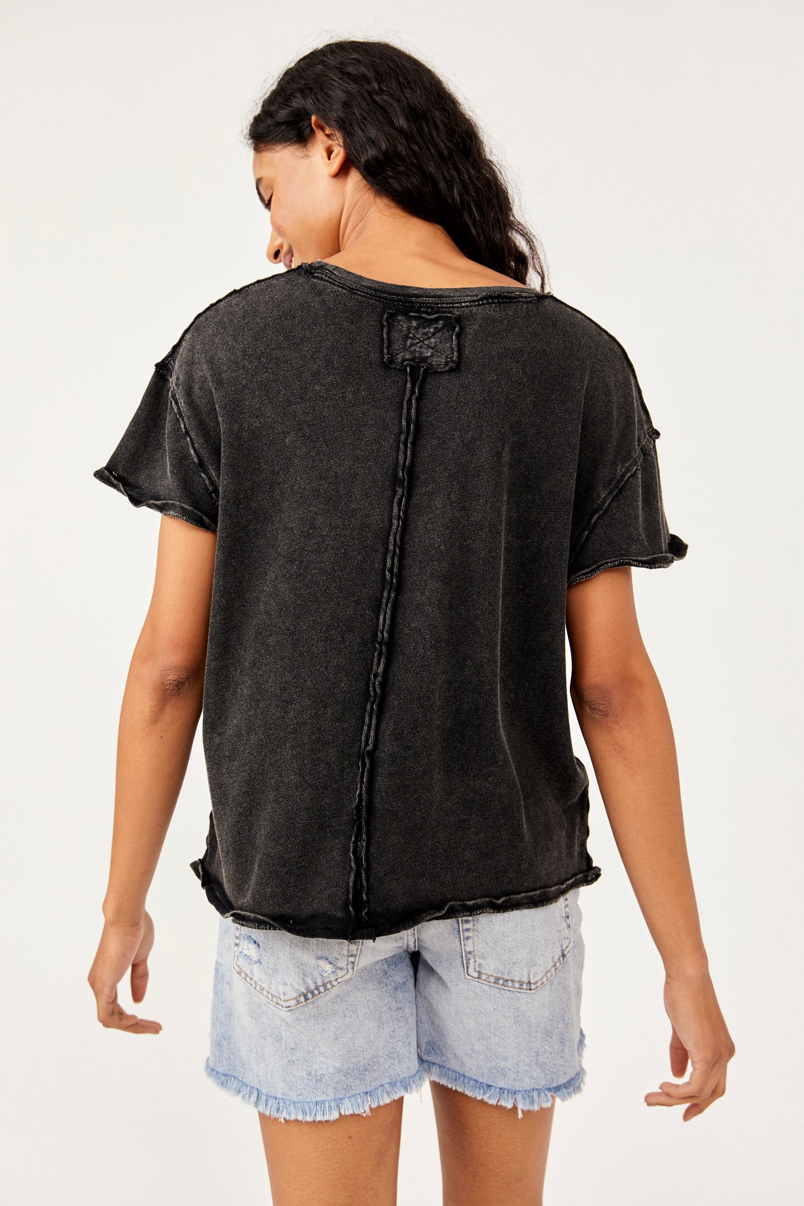 FREE PEOPLE - CUT OUT TEE