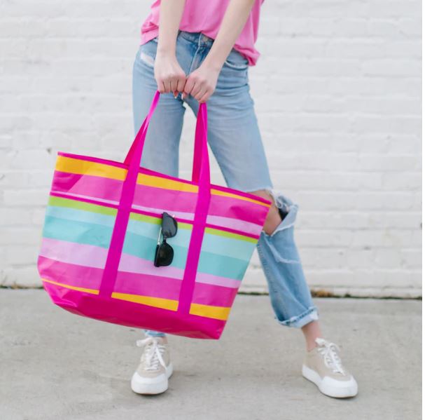 MARY SQUARE- TRAVEL TOTE